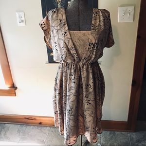 Peach Flowy Print Lace Dress with Flutter Sleeves